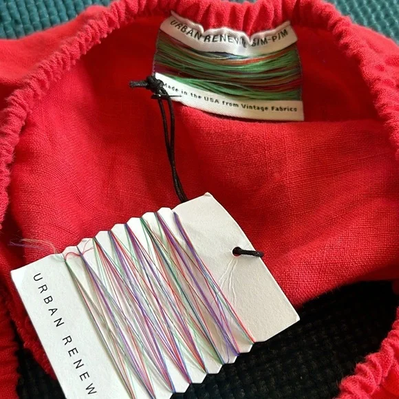 Urban Outfitters Urban Renewal Recycled Vintage Fabric Crop Tube Top Red Tan S/M - Picture 6 of 6